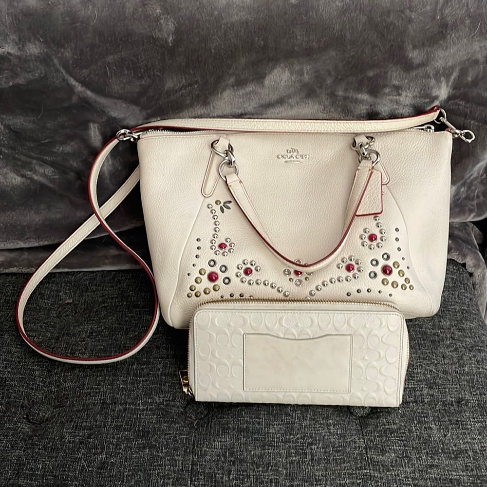 White Coach bag with wallet
